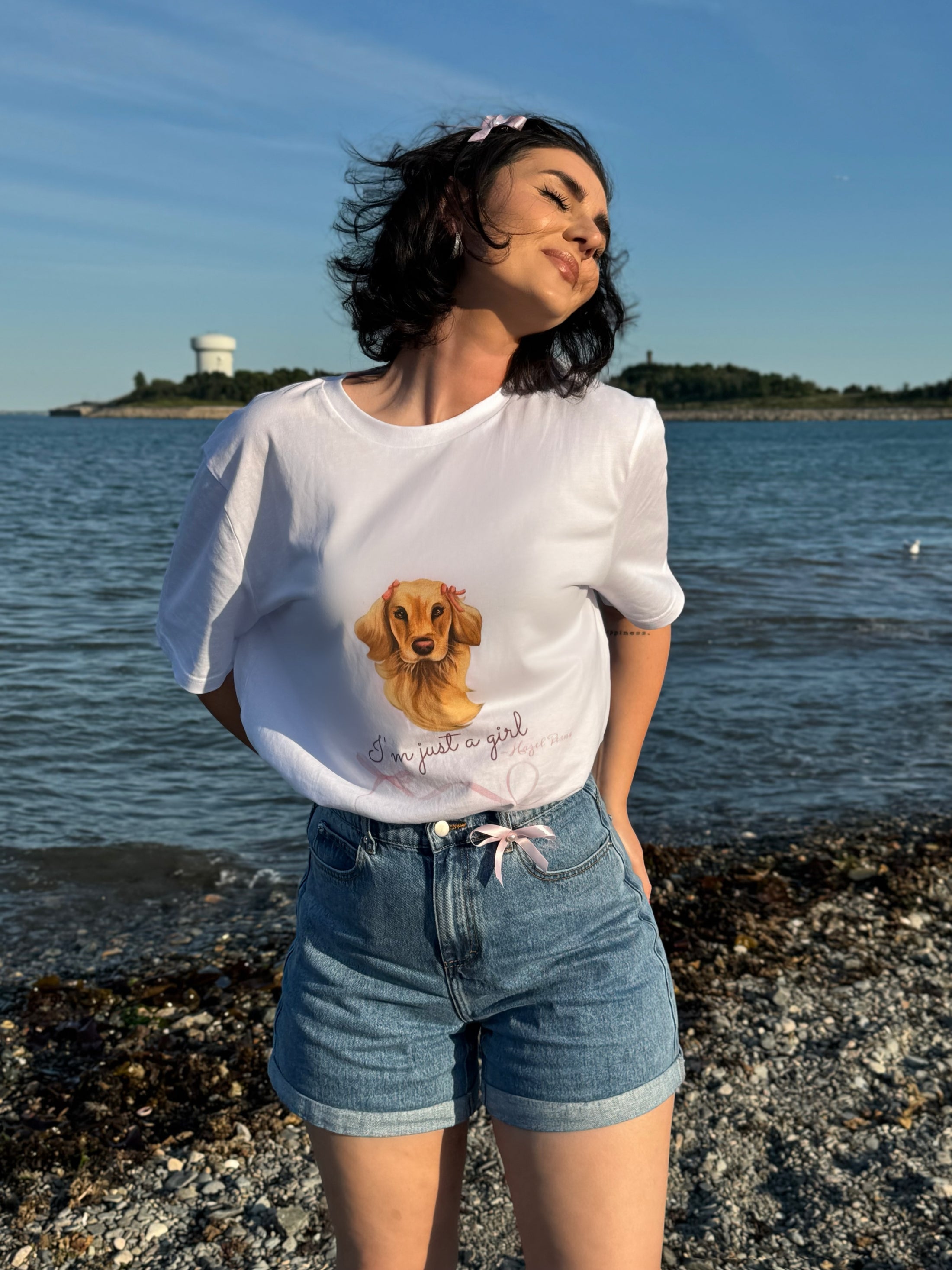 The Hazel Bear Everyday Tee🌿👕 🎀